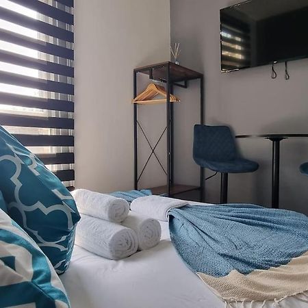 Modern 1Bedroom Studio In London Center Bagian luar foto