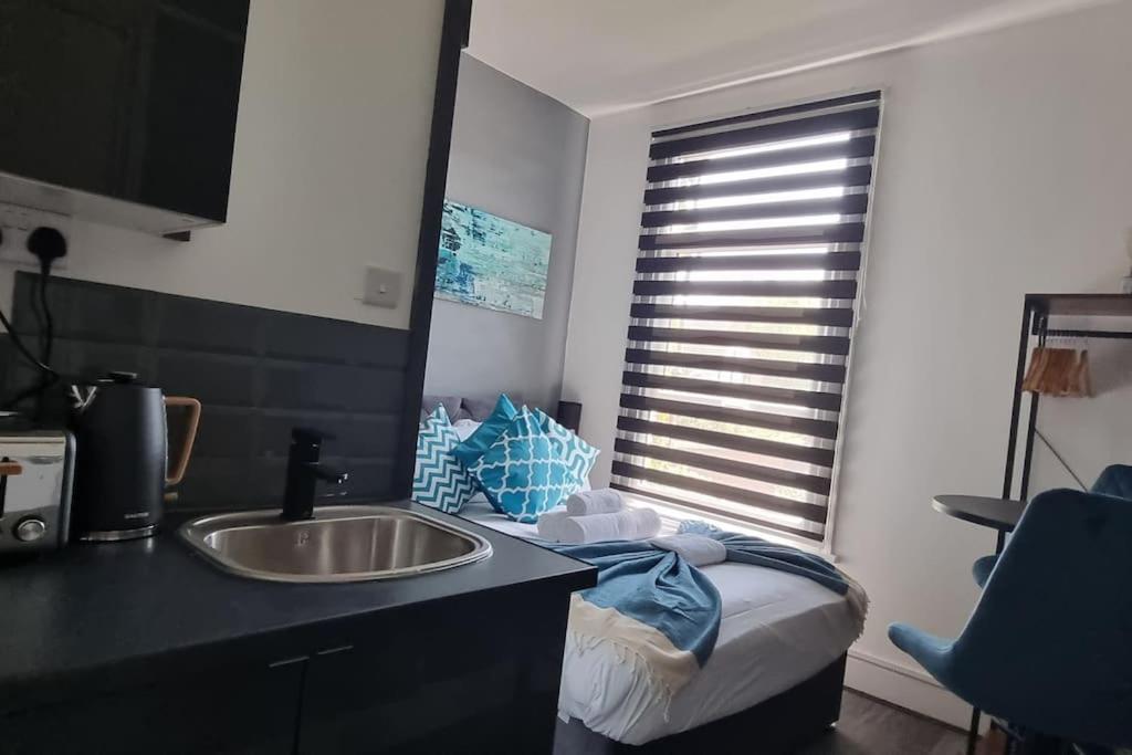 Modern 1Bedroom Studio In London Center Bagian luar foto